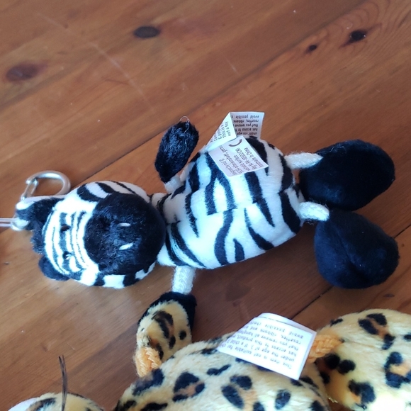 Nici Wild Leopard 🐆 & Zebra 4.5" Key Charms NWT - Picture 3 of 5